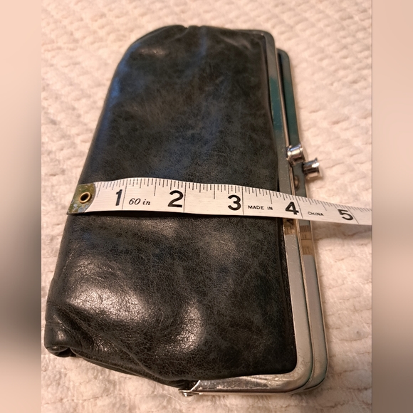 HOBO Lauren Clutch - Picture 9 of 9